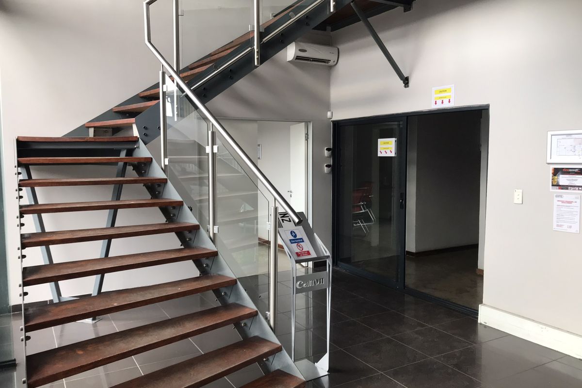 Modern Office and Warehouse Unit in Secure Northlands Business Park - Photo 5