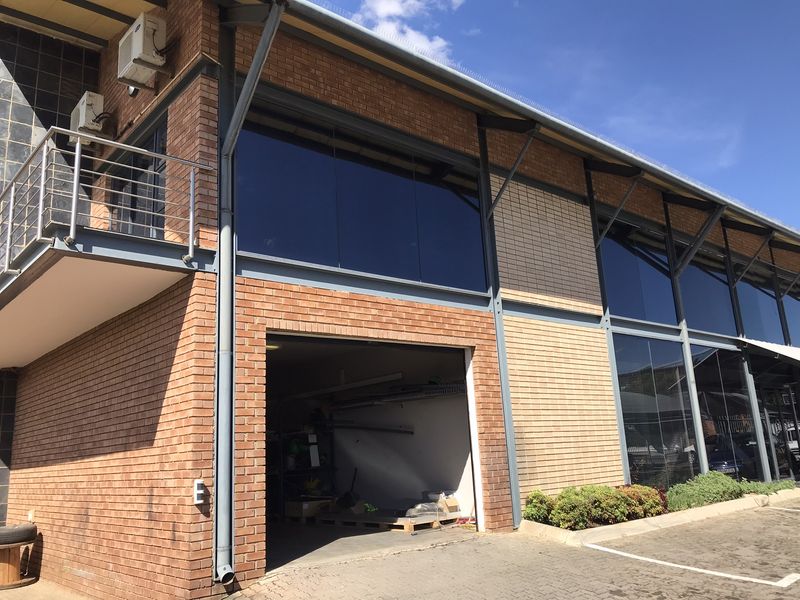 Modern Office and Warehouse Unit in Secure Northlands Business Park - Photo 3