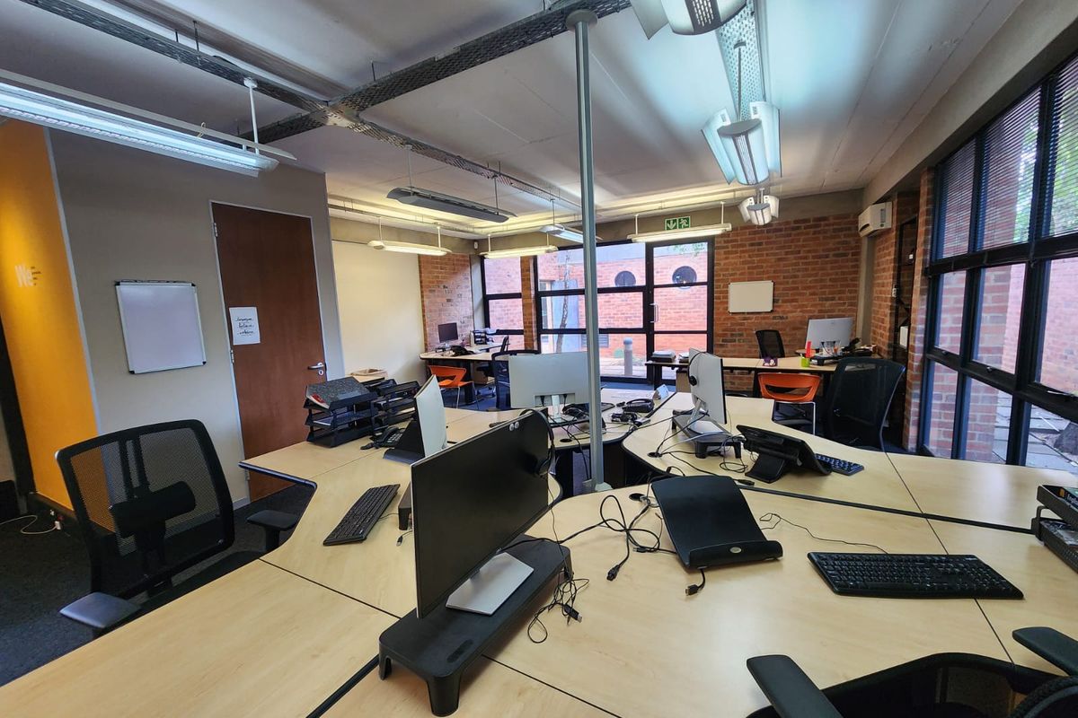 Office to Let – Melrose Estate - Photo 4