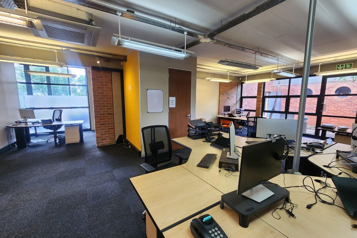 Office to Let – Melrose Estate - Photo 5