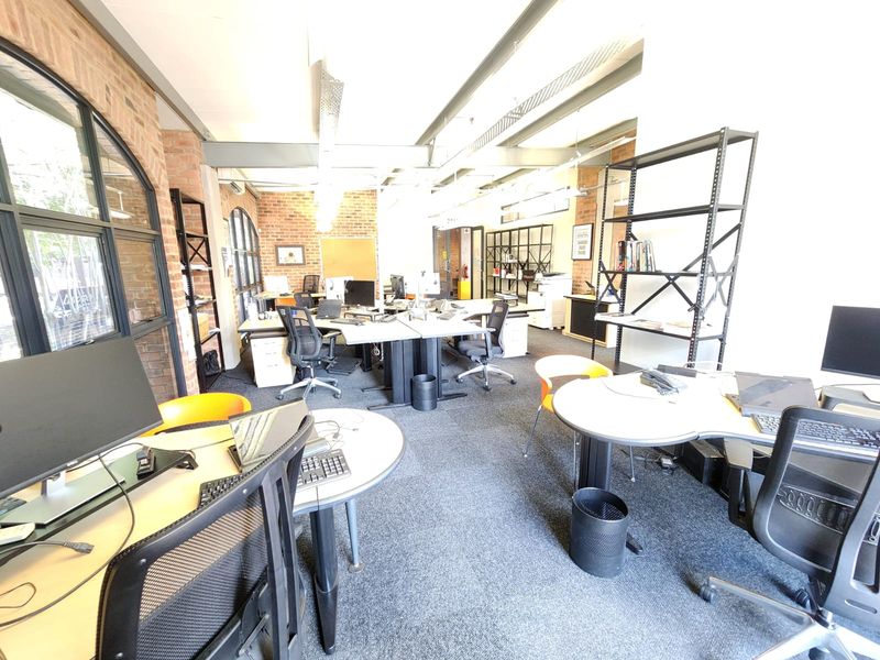 Office to Let – Melrose Estate - Photo 10