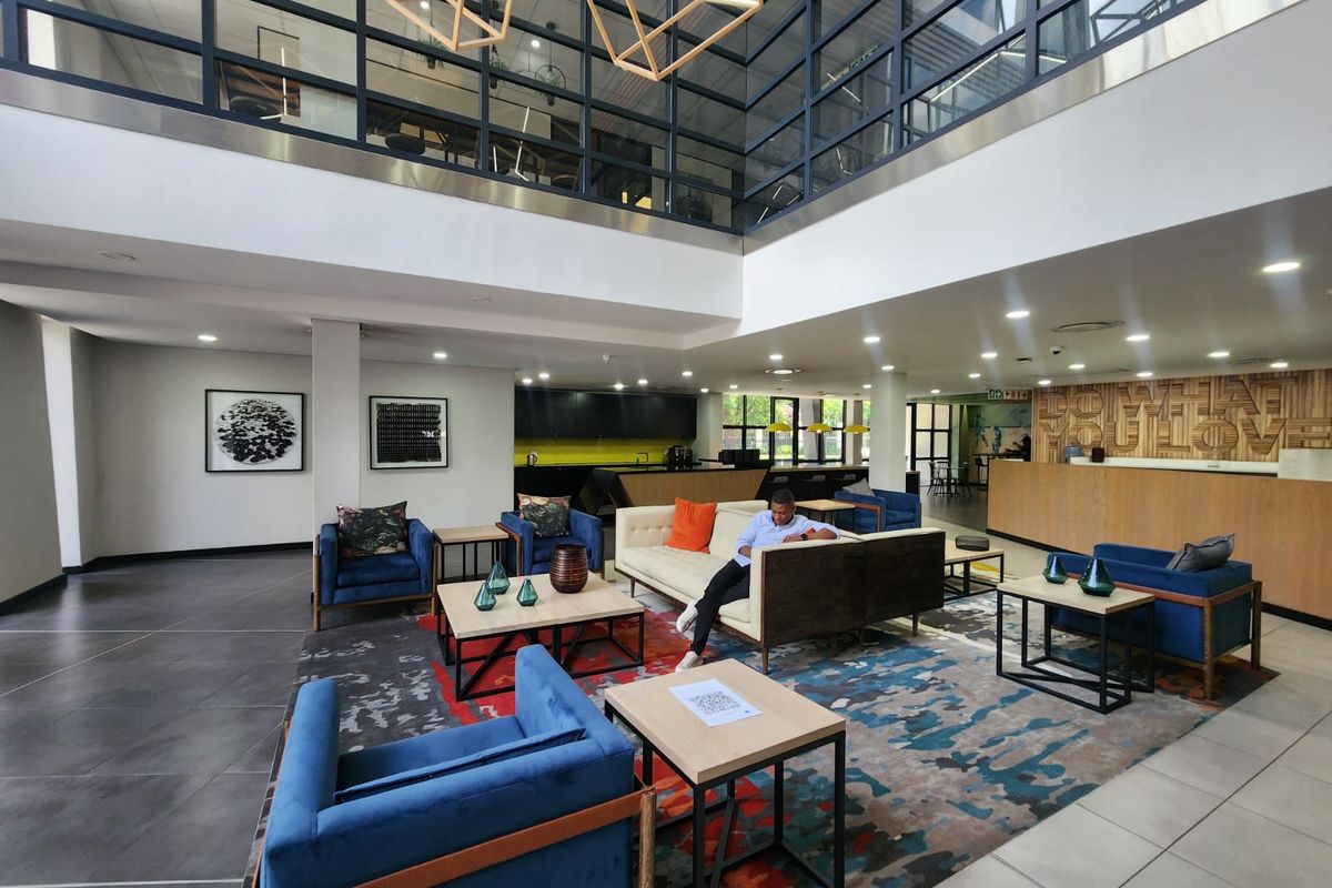 Modern Office Space to Let – Melrose Estate - Photo 5