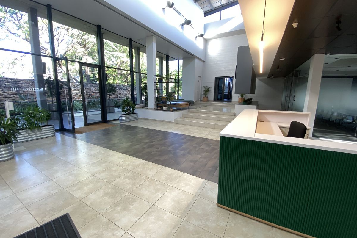 Ground Floor Office Suite to Let in Lonehill - Photo 3