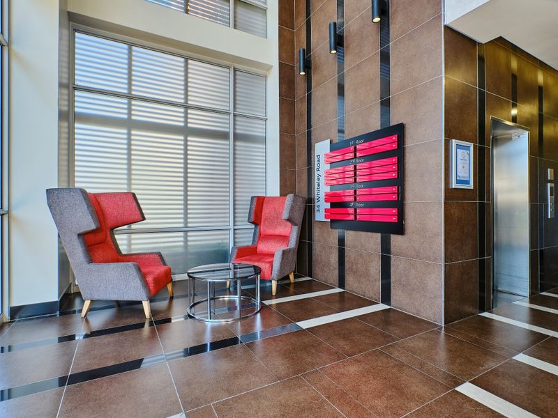 Modern Office to Let at Melrose Arch – Prime Location Near the Piazza - Photo 3