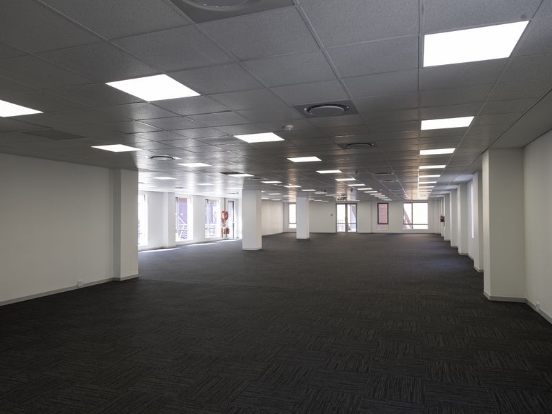 Modern Office to Let at Melrose Arch – Prime Location Near the Piazza - Photo 5