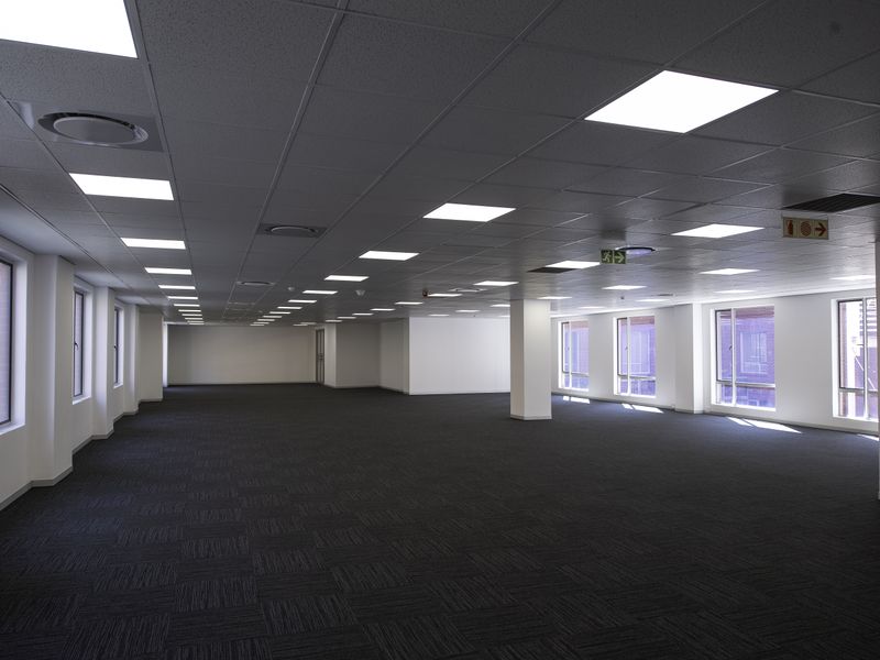 Modern Office to Let at Melrose Arch – Prime Location Near the Piazza - Photo 6