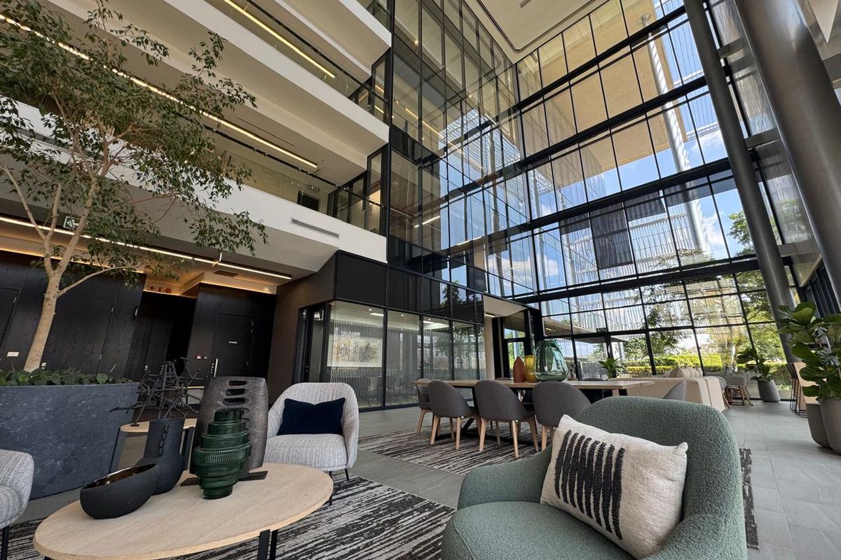 Premium Offices in the Heart of Rosebank - Photo 4