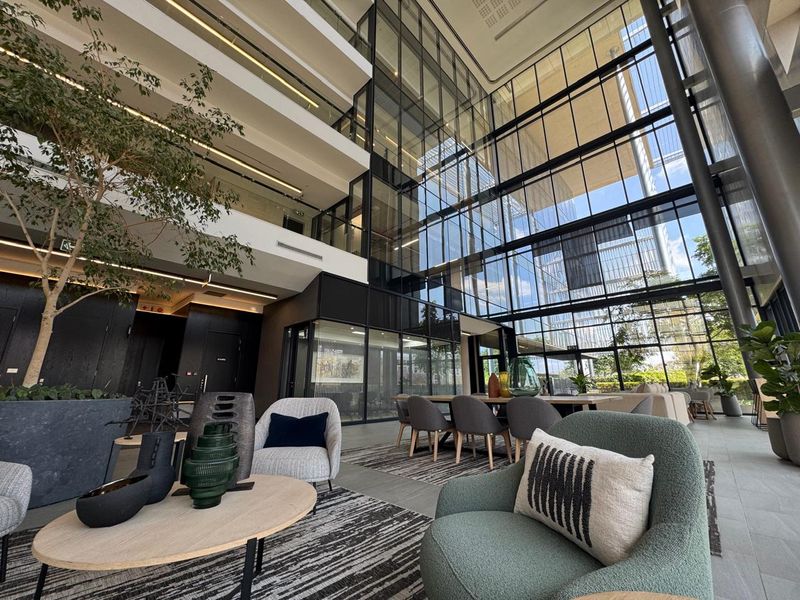 Premium Offices in the Heart of Rosebank - Photo 4