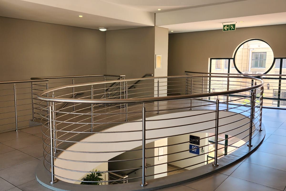 Fully Fitted Office To Let in Dunkeld – Prime Location Near Hyde Park - Photo 2