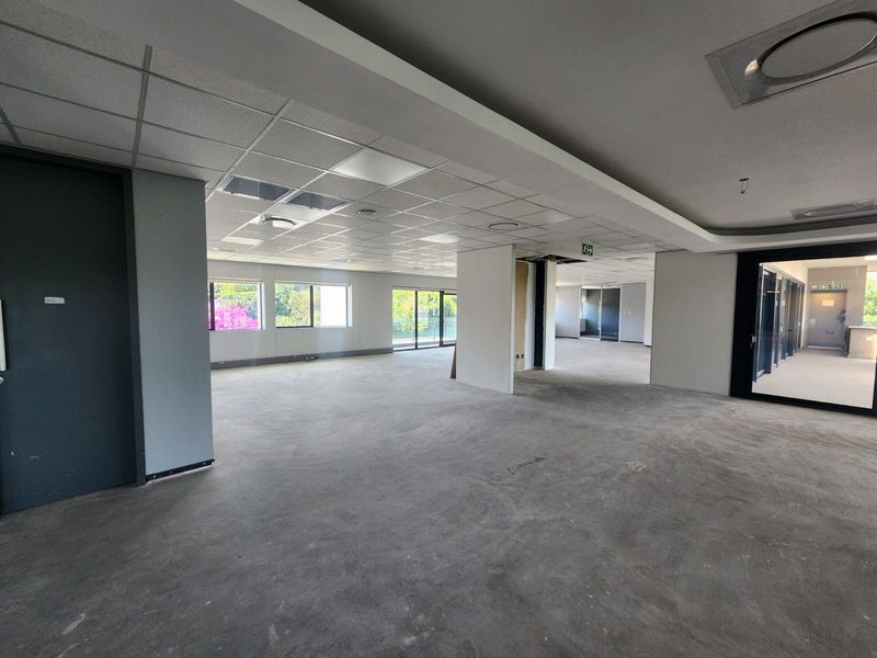 Exceptional Standalone A-Grade Building – Waverley Office Park 3 facing the M1 highway. - Photo 7