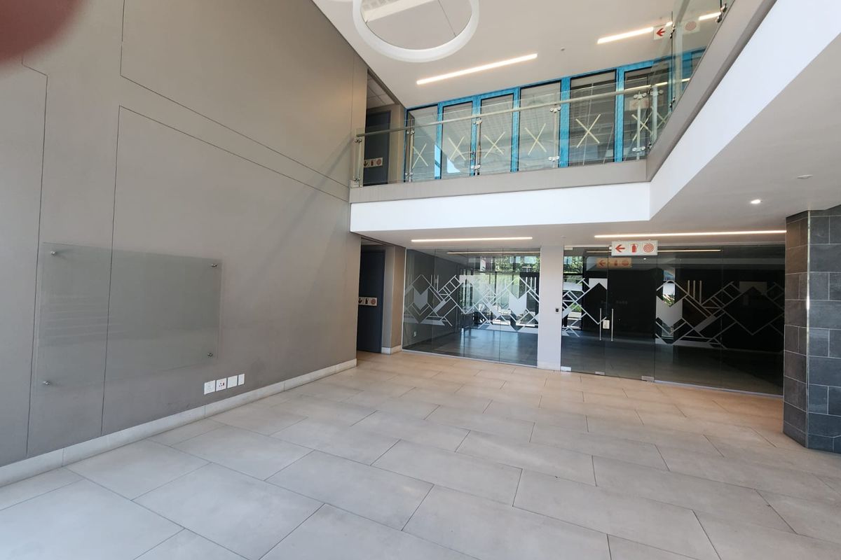 Exceptional Standalone A-Grade Building – Waverley Office Park 3 facing the M1 highway. - Photo 4
