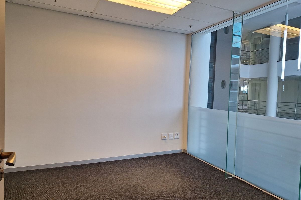 MODERN OFFICE BUILDING IN MORNINGSIDE - 106sqm - Photo 3