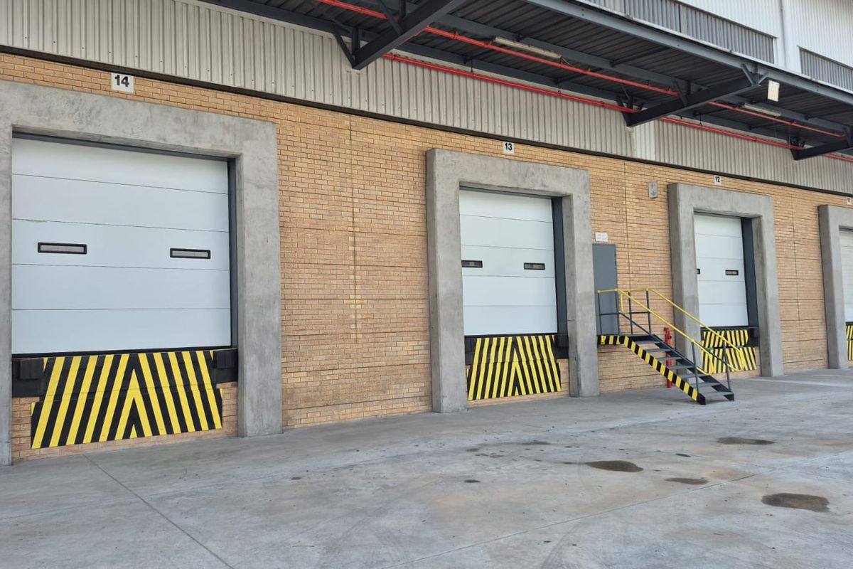 7 738sqm Warehouse in business park to rent, Louwlardia, Centurion - Photo 5