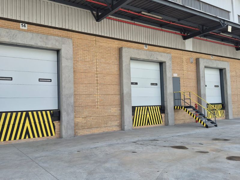 7 738sqm Warehouse in business park to rent, Louwlardia, Centurion - Photo 5