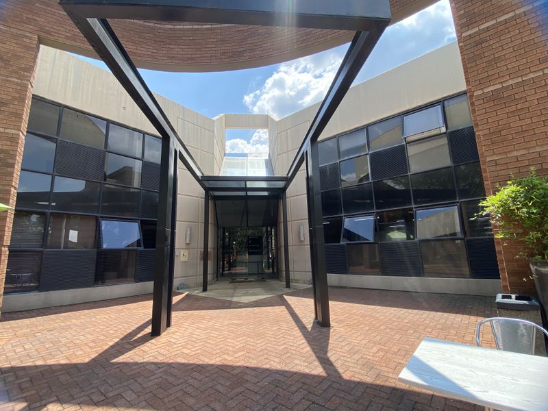 Attractive air-conditioned offices to rent in Ferndale - Photo 2