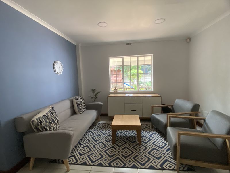 Modern air-conditioned Offices to Let - Photo 8