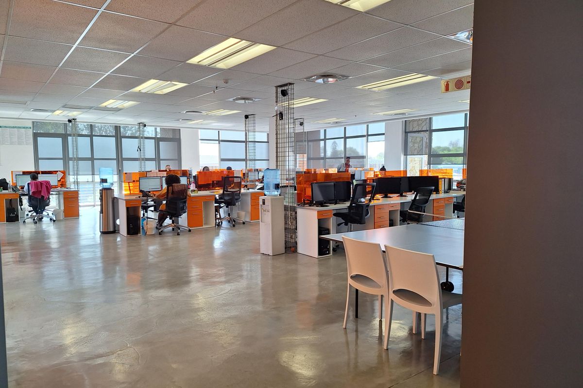 OFF GRID TRENDY OFFICES TO LET IN BRYANSTON - Photo 5