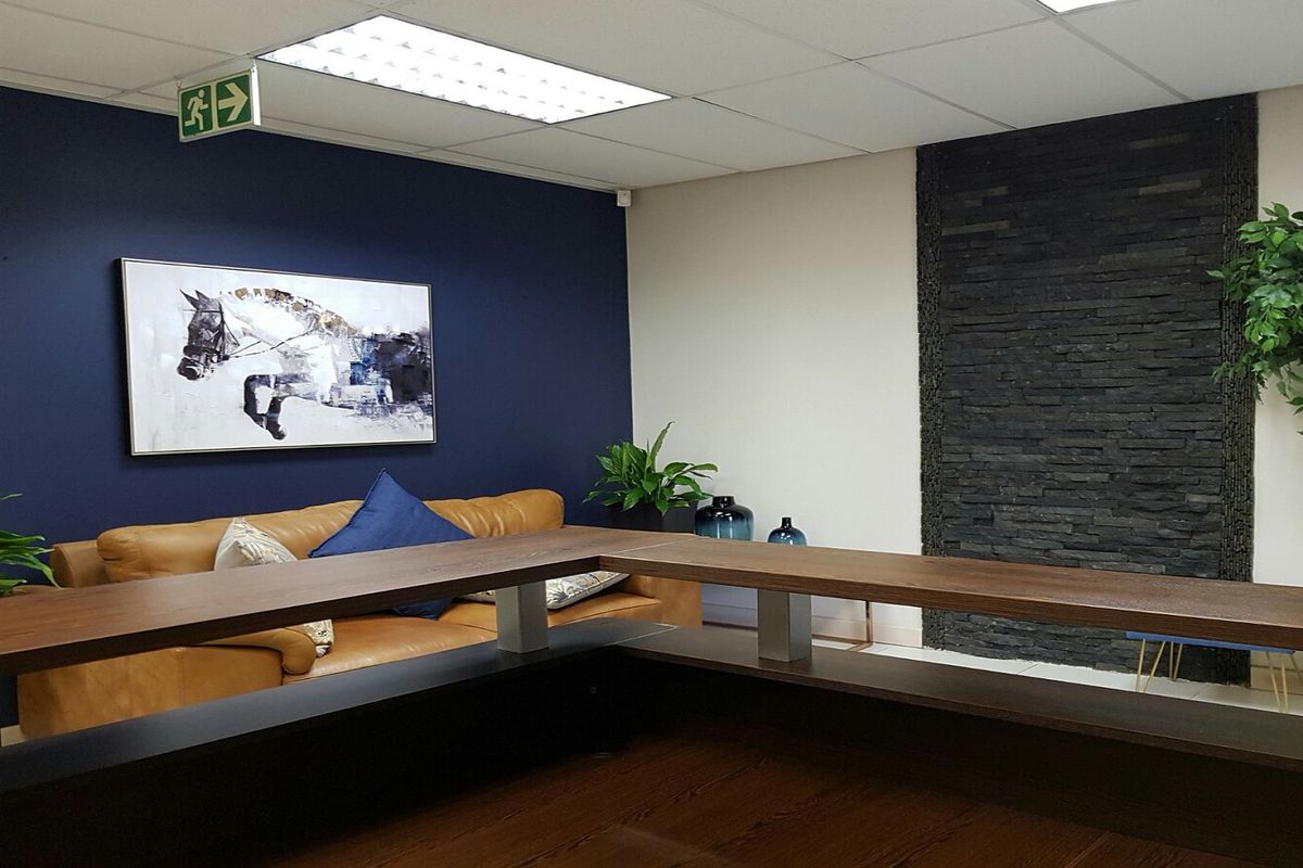 MODERN A+ GRADE GROUND FLOOR OFFICE IN SECURE PARK - Photo 4