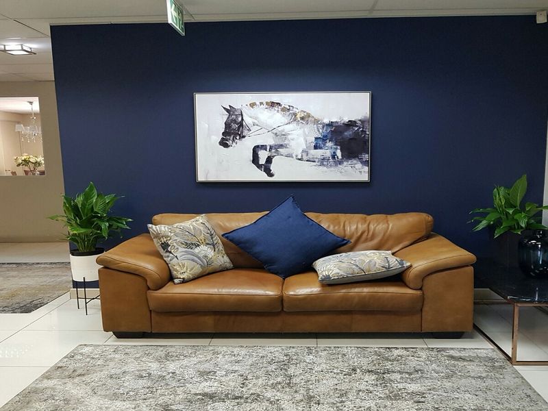 MODERN A+ GRADE GROUND FLOOR OFFICE IN SECURE PARK - Photo 3