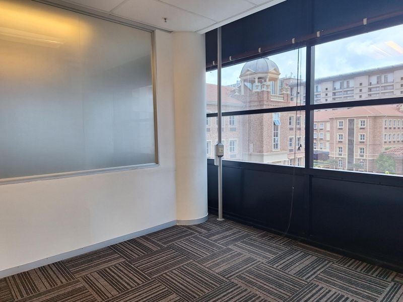 MODERN OFFICE BUILDING IN THE HEART OF SANDTON - Photo 7