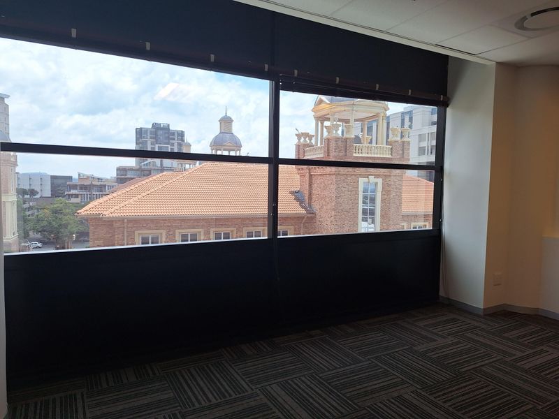 MODERN OFFICE BUILDING IN THE HEART OF SANDTON - Photo 6