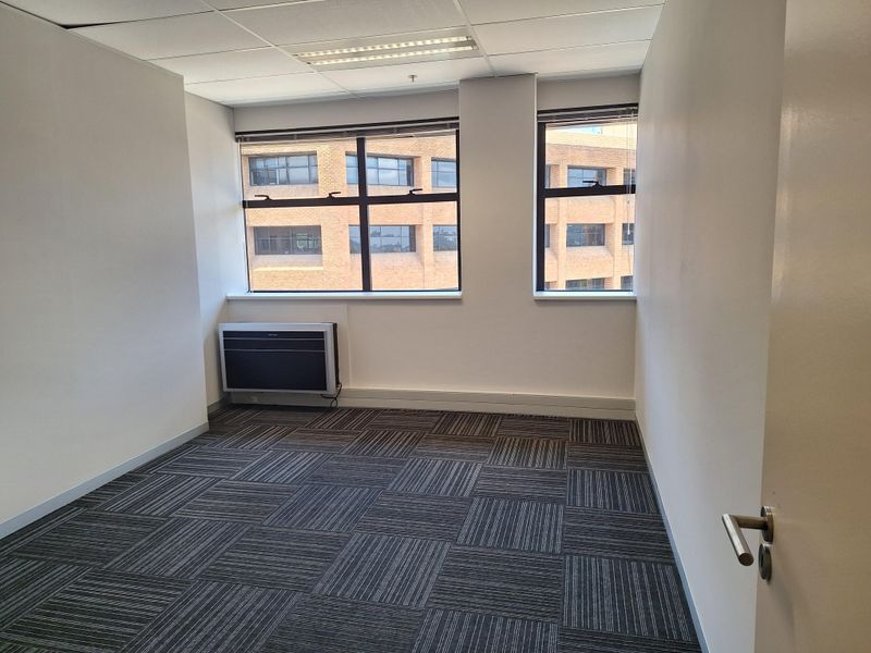 628.20sqm -  FULLY FITTED OFFICES TO LET IN SANDTON CENTRAL BUSINESS DISTRICT - Photo 7