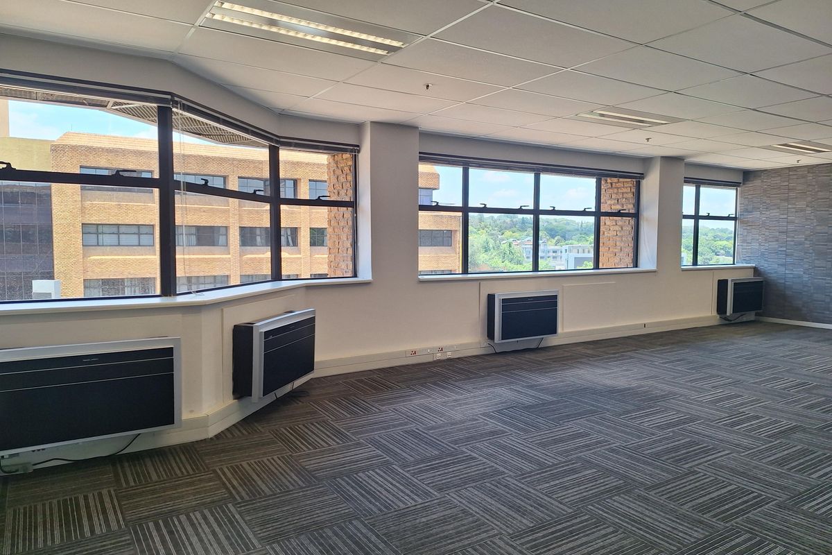 628.20sqm -  FULLY FITTED OFFICES TO LET IN SANDTON CENTRAL BUSINESS DISTRICT - Photo 2