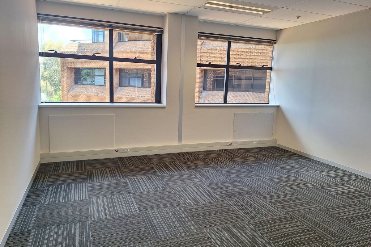 628.20sqm -  FULLY FITTED OFFICES TO LET IN SANDTON CENTRAL BUSINESS DISTRICT - Photo 5