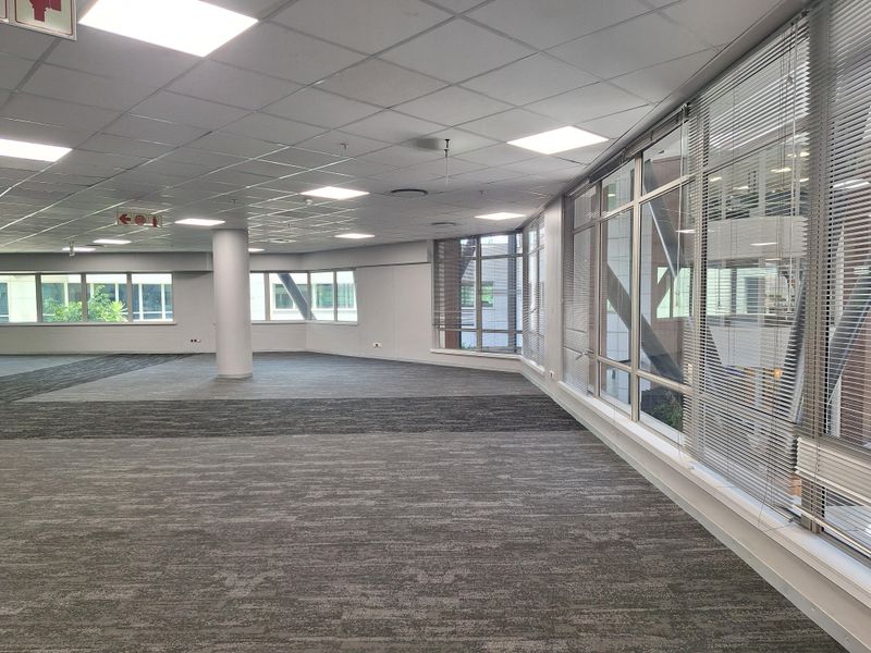 PRESTIGIOUS 834sqm OFFICE TO LET IN SANDTON CBD - Photo 6