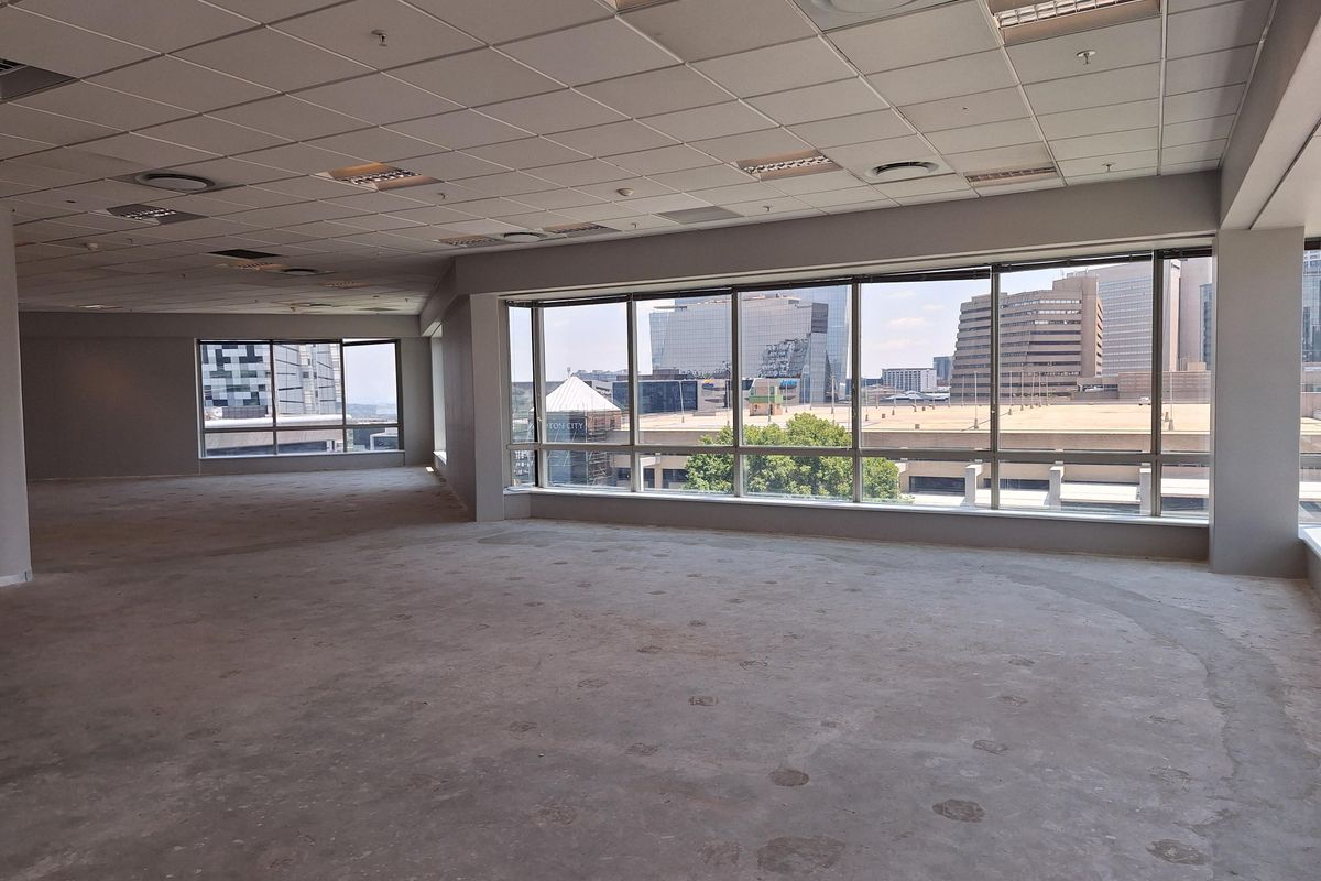 PRESTIGIOUS 834sqm OFFICE TO LET IN SANDTON CBD - Photo 3