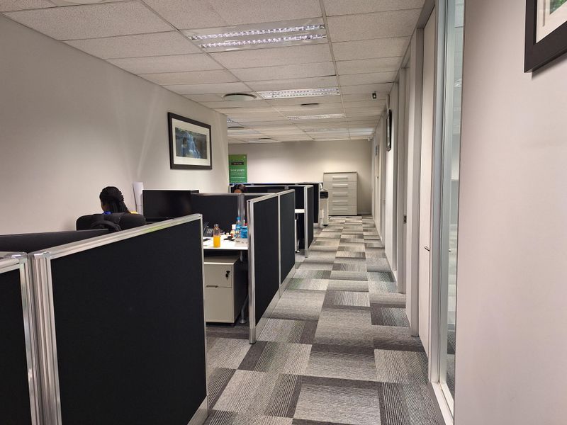 PRIME COMMERCIAL  PROPERTY TO LET IN SANDTON - Photo 6