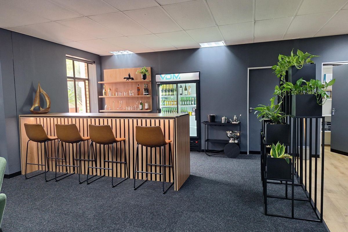 MODERN A-GRADE FULLY FITTED OFFICE TO LET IN MORNINGSIDE - Photo 5