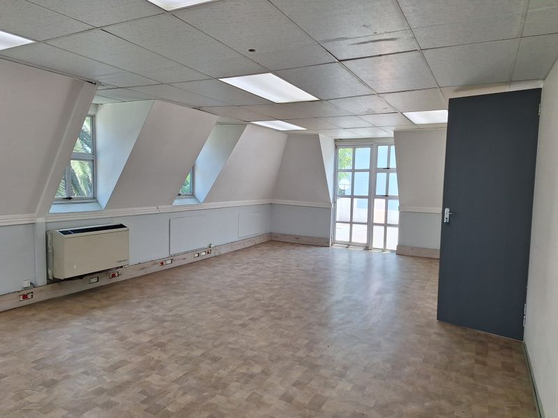PRIME MEDICAL / OFFICE SUITE ON RIVONIA RD, MORNINGSIDE - Photo 6