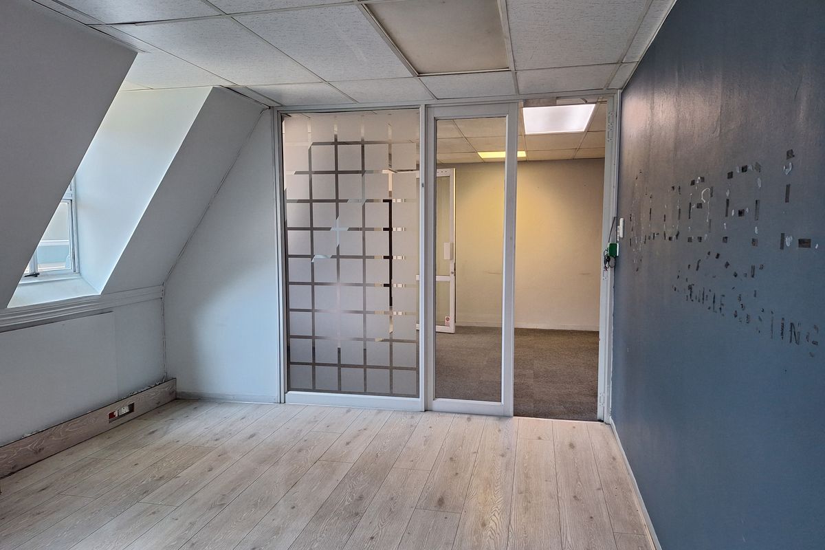 PRIME MEDICAL / OFFICE SUITE ON RIVONIA RD, MORNINGSIDE - Photo 3