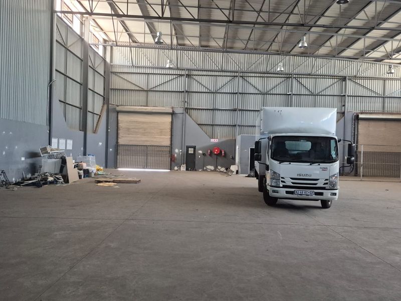 Warehouse to rent in Business Estate, Tunney - Photo 8