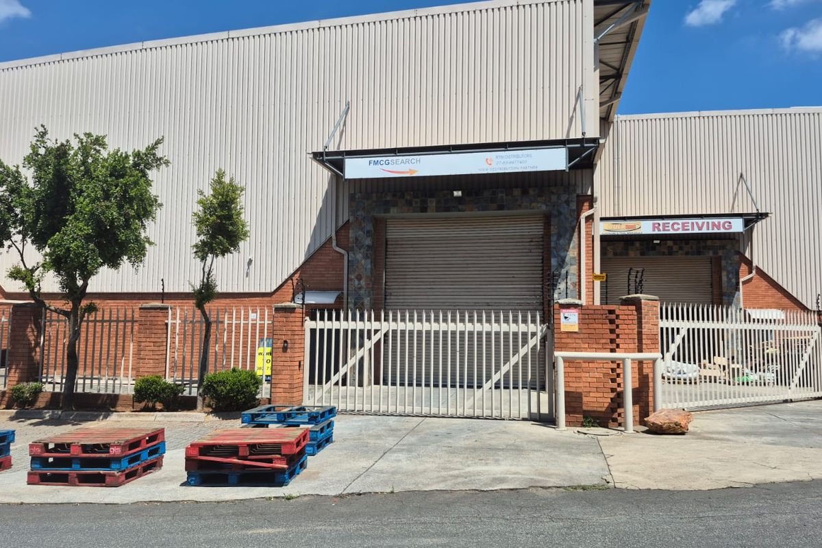 Warehouse to rent in Business Estate, Tunney - Photo 2