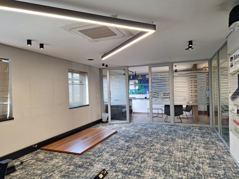 377sqm FULLY FITTED OFFICE SPACE TO LET IN SANDOWN, SANDTON - Photo 4