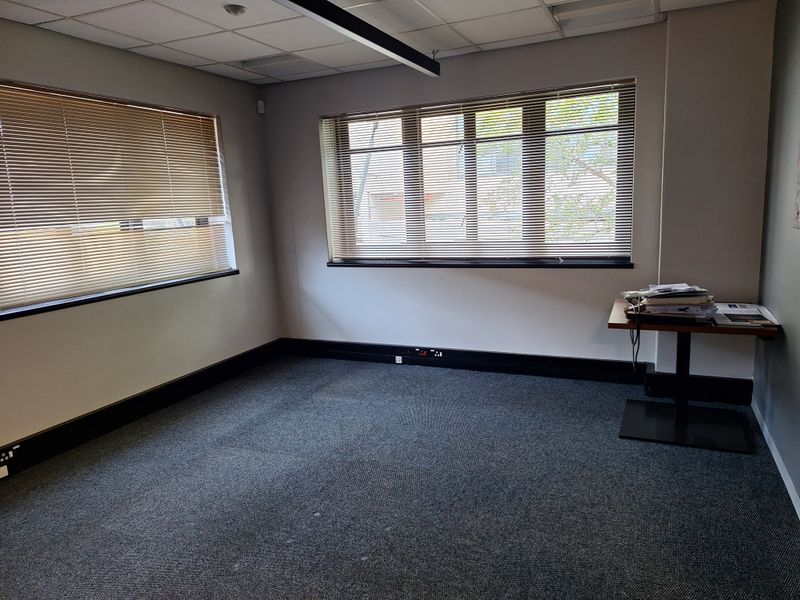 377sqm FULLY FITTED OFFICE SPACE TO LET IN SANDOWN, SANDTON - Photo 9