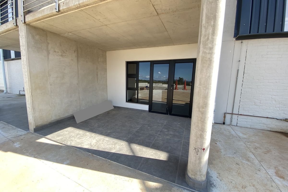Newly Built Industrial Unit for Sale in Lanseria - Photo 2