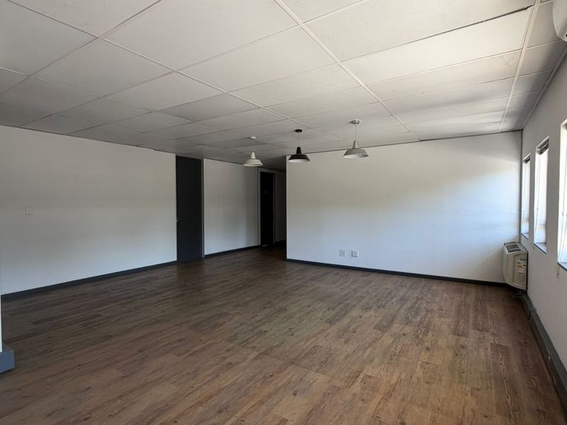 A grade office space in Hyde Park - Photo 7