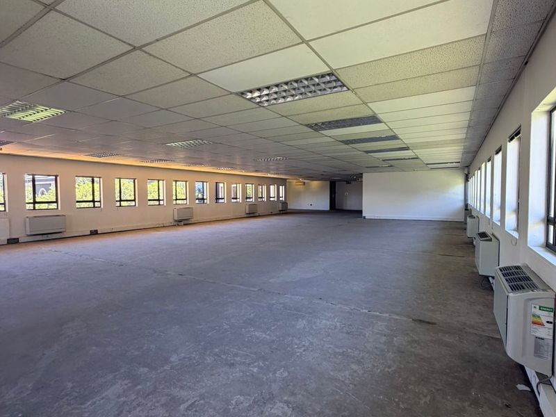 Marlborough Gate, Hyde Park Lane – A-Grade Office Space in a Prestigious Hyde Park Setting - Photo 10