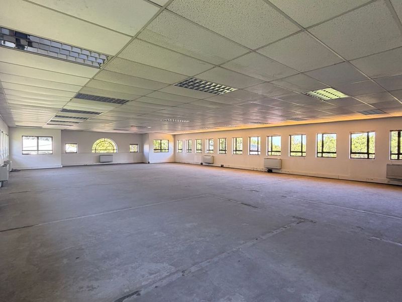 Marlborough Gate, Hyde Park Lane – A-Grade Office Space in a Prestigious Hyde Park Setting - Photo 7