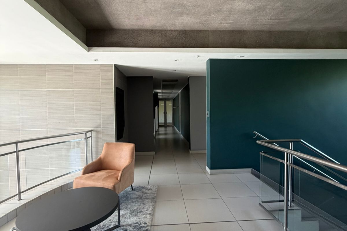 Marlborough Gate, Hyde Park Lane – A-Grade Office Space in a Prestigious Hyde Park Setting - Photo 5