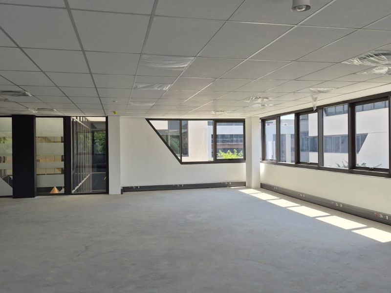 A-Grade offices to rent in in Vorna Valley, Midrand - Photo 9