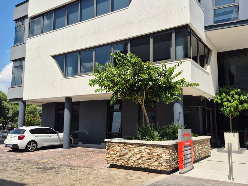 A-Grade offices to rent in in Vorna Valley, Midrand - Photo 3
