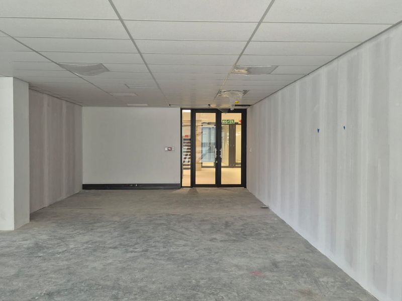 A-Grade offices to rent in in Vorna Valley, Midrand - Photo 5