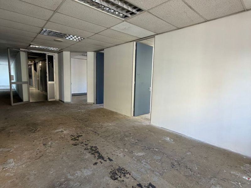 Edinburgh Gate, Hyde Park Lane – Hyde Park, Johannesburg - 2nd Floor - Photo 8