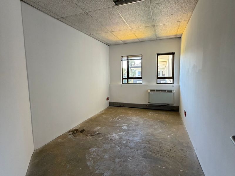 Edinburgh Gate, Hyde Park Lane – Hyde Park, Johannesburg - 2nd Floor - Photo 9