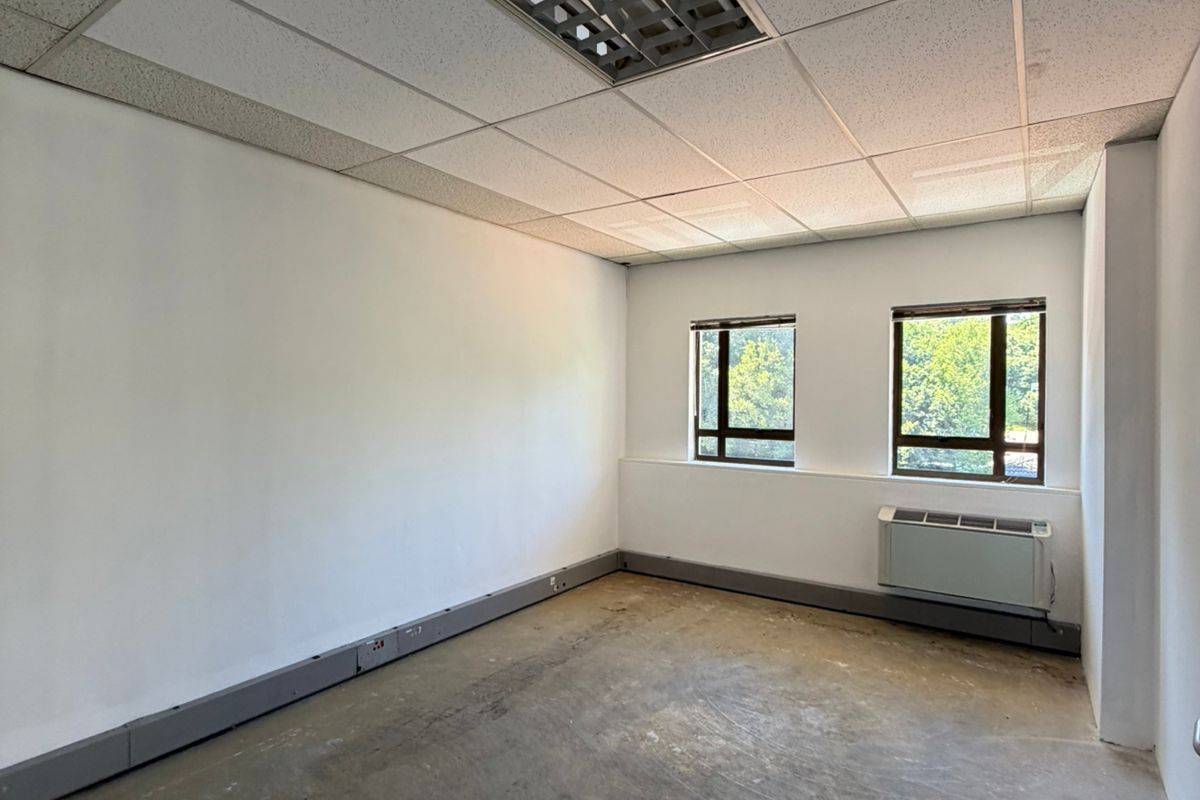 Edinburgh Gate, Hyde Park Lane – Hyde Park, Johannesburg - 2nd Floor - Photo 5