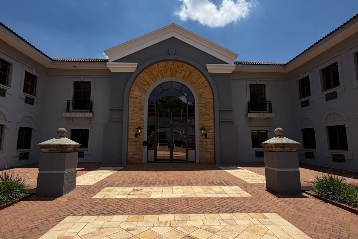 Prestigious Hyde Park Offices To Let – Prime Location Within Walking Distance of Hyde Park Corner - Photo 3